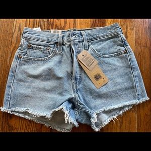 **NWT** Cute Levi’s Shorts (501) / size 26